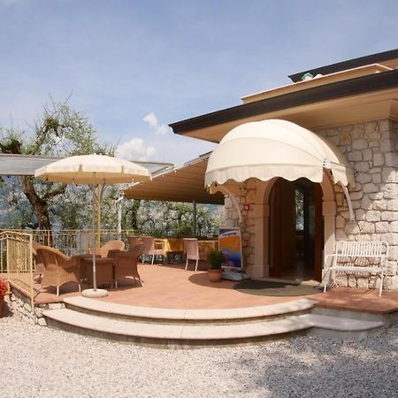 Residence Casa Maria Assenza di Brenzone Eksteriør billede