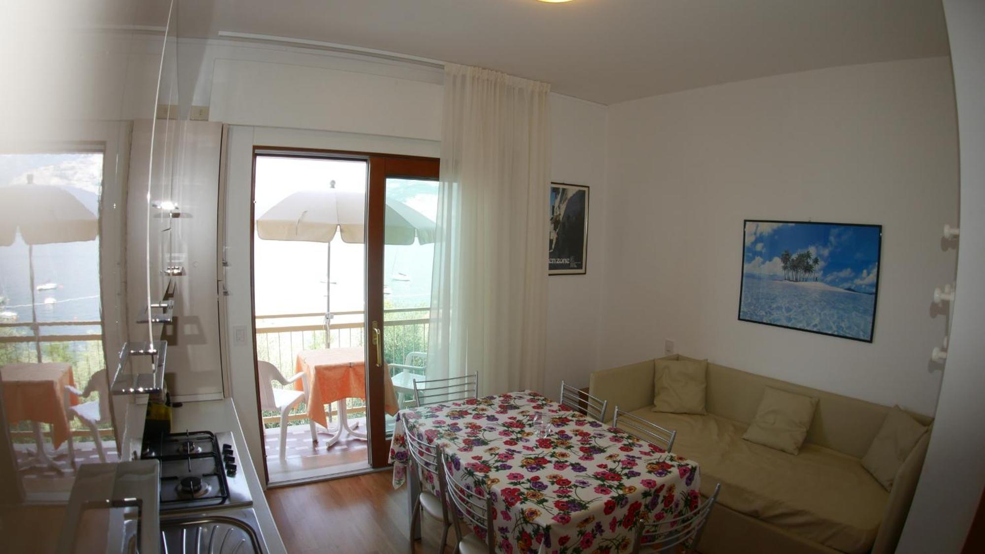 Residence Casa Maria Assenza di Brenzone Eksteriør billede