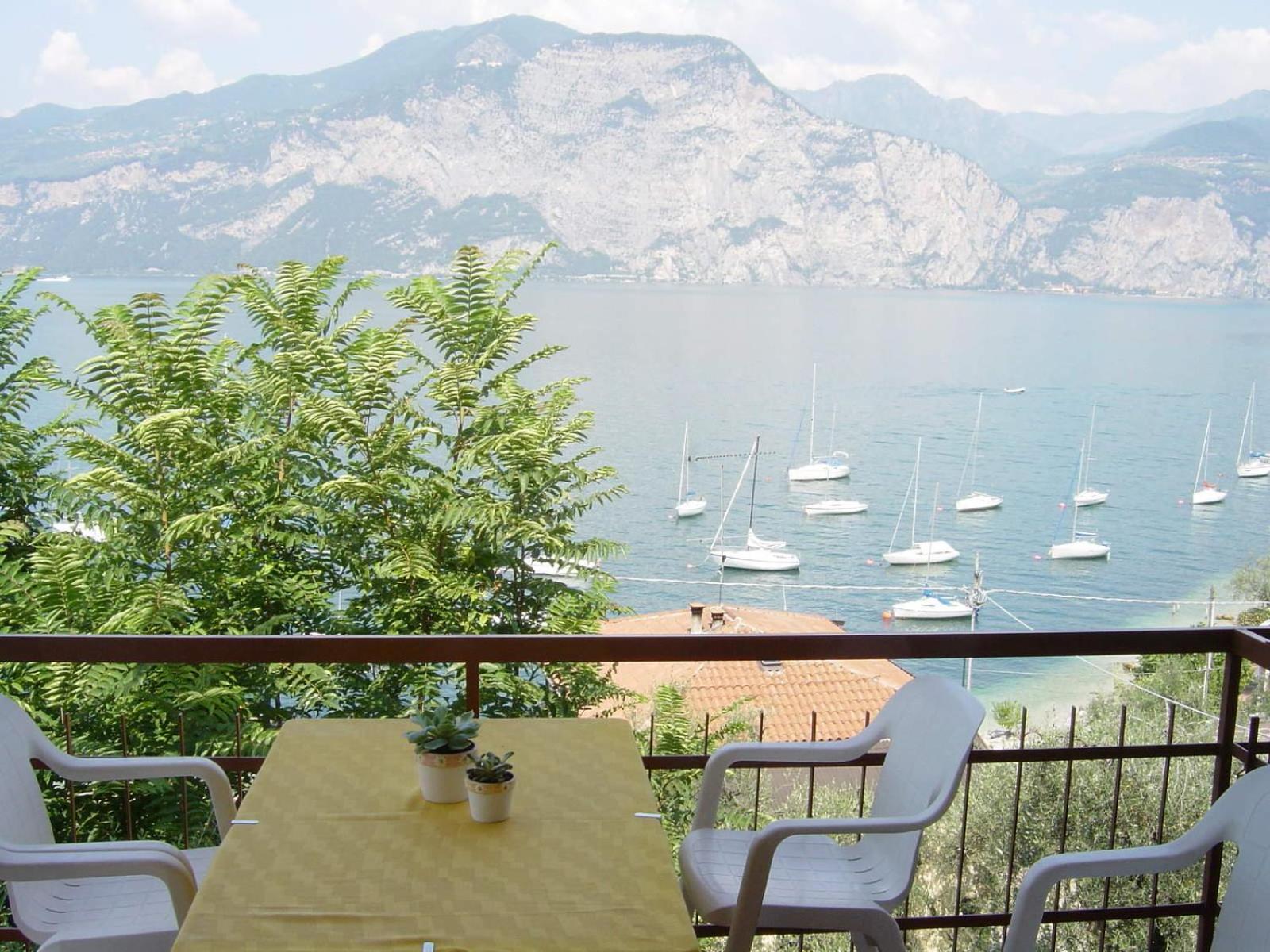 Residence Casa Maria Assenza di Brenzone Eksteriør billede