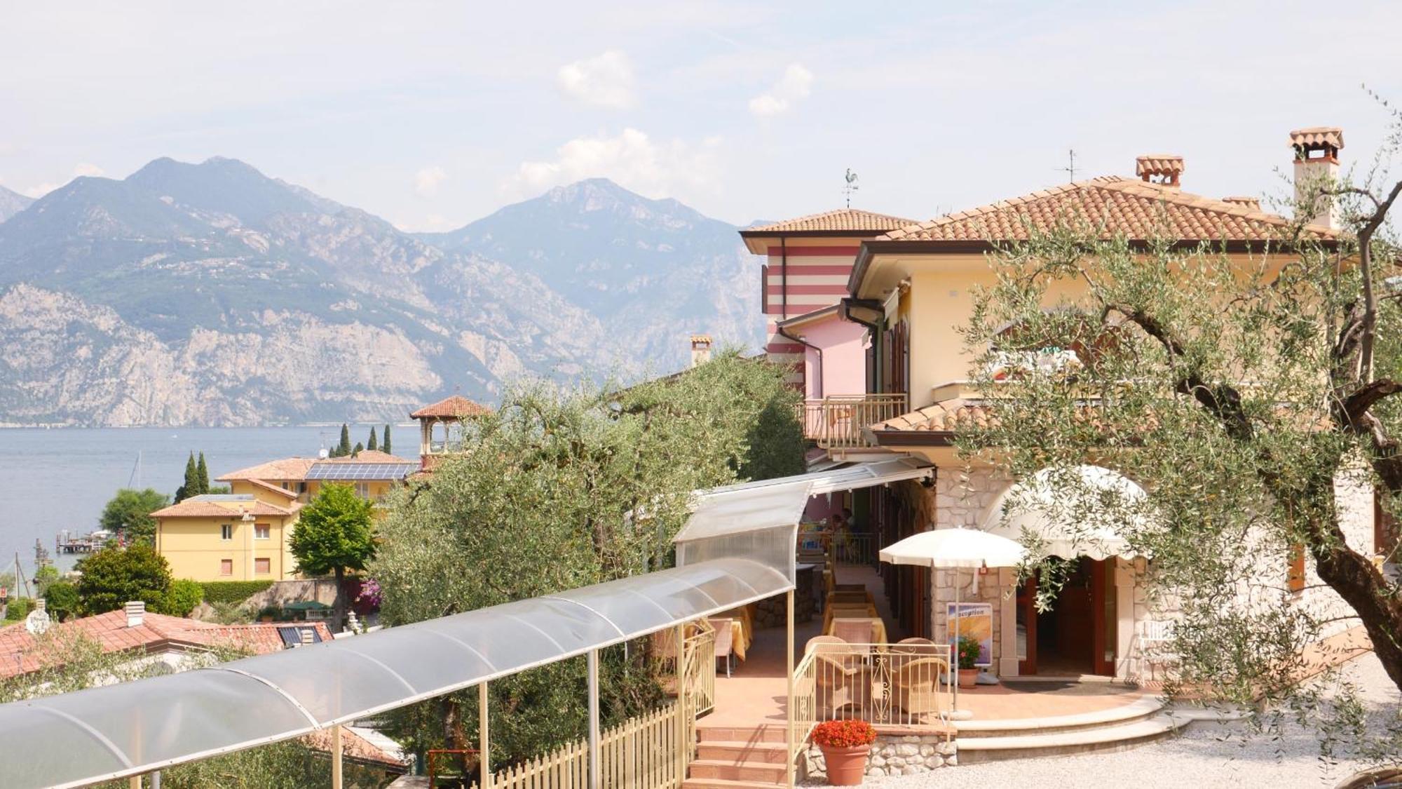 Residence Casa Maria Assenza di Brenzone Eksteriør billede