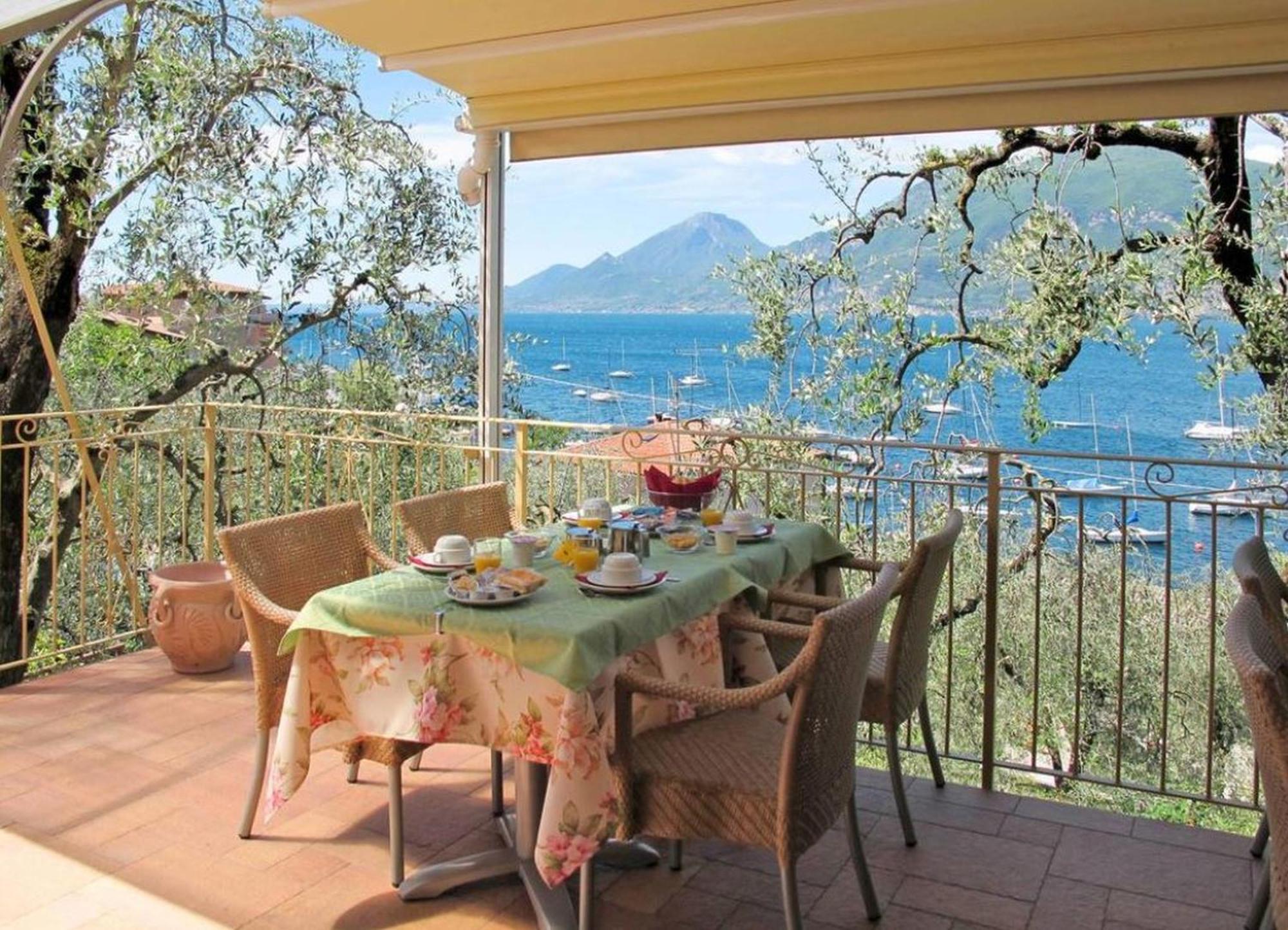 Residence Casa Maria Assenza di Brenzone Eksteriør billede