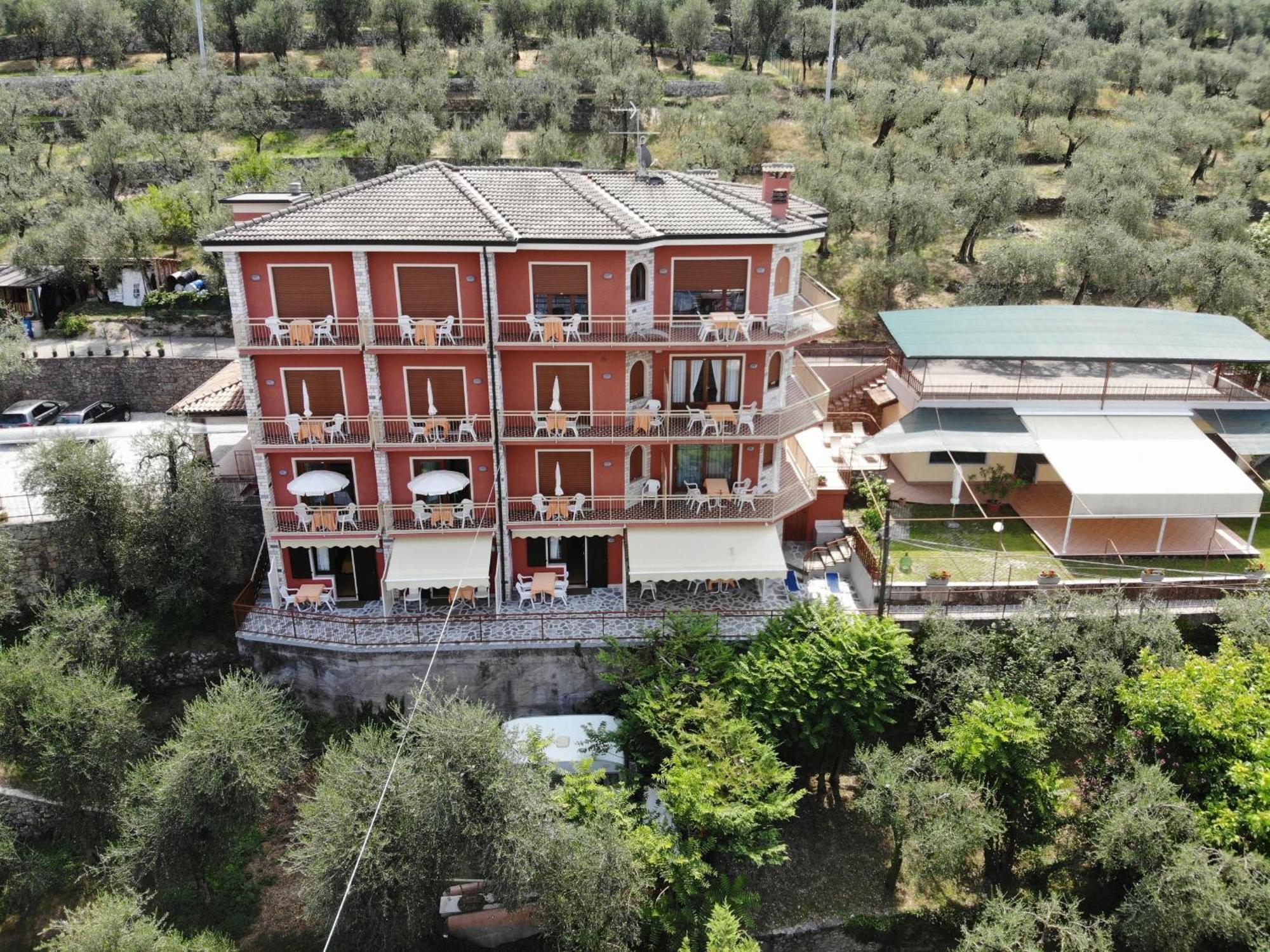 Residence Casa Maria Assenza di Brenzone Eksteriør billede